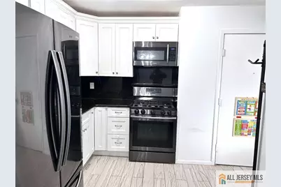 532 Cricket Lane #532, Woodbridge Township, NJ 07095 - Photo 2