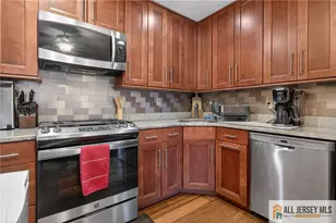 96 Crabapple Ln, , NJ 08823 - Photo 12