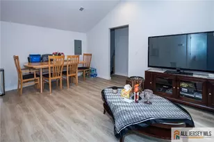 27 S 2nd St, Fords, NJ 08863 - Photo 24