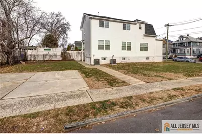 27 S 2nd Street, Fords, NJ 08863 - Photo 6