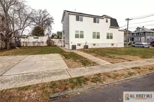 27 S 2nd St, Fords, NJ 08863 - Photo 6