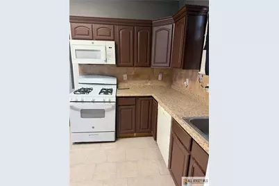 185 Linden #2 Avenue, Irvington, NJ 07111 - Photo 6