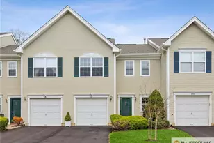 103 Berkshire Dr, South Brunswick Township, NJ 08540 - Photo 2