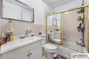 2605 Merrywood Dr, Edison, NJ 08817 - Photo 22