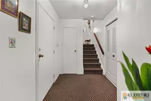 2605 Merrywood Dr, Edison, NJ 08817 - Photo 14