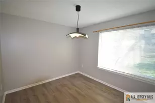 49 Farnham Square, Sayreville, NJ 08859 - Photo 12