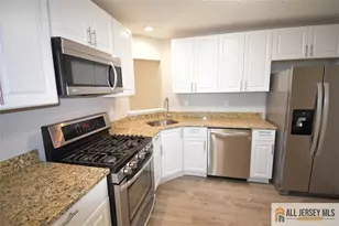 49 Farnham Square, Sayreville, NJ 08859 - Photo 20