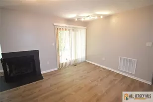 49 Farnham Square, Sayreville, NJ 08859 - Photo 4