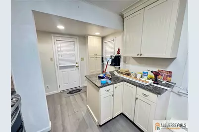 39 Hillcrest Avenue, Edison, NJ 08817 - Photo 10