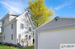 24 John St, Helmetta, NJ 08828 - Photo 2