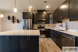 711 Greenland Square, Highland Park, NJ 08904 - Photo 12