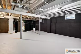 63 Scarlet Dr, Sayreville, NJ 08859 - Photo 30