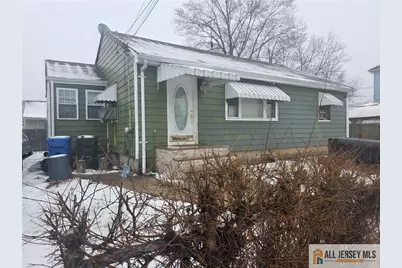 8 Beech Street, Fords, NJ 08863 - Photo 2