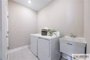 114 Fillmore Dr, Monroe Township, NJ 08831 - Photo 20