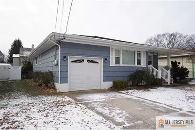 348 W Emerson Avenue, Rahway, NJ 08865 - Photo 2