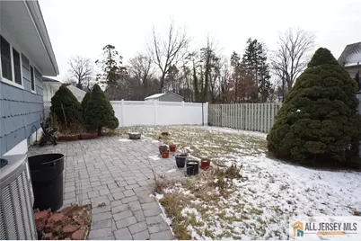 348 W Emerson Avenue, Rahway, NJ 08865 - Photo 26