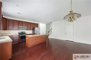 42 Gryphon Dr, Monroe Township, NJ 08831 - Photo 10