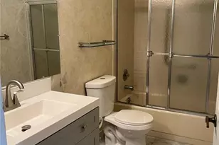 27 Benjamin Franklin Dr, Monroe Township, NJ 08831 - Photo 10