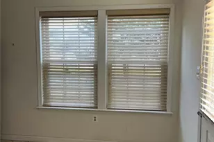 27 Benjamin Franklin Dr, Monroe Township, NJ 08831 - Photo 2