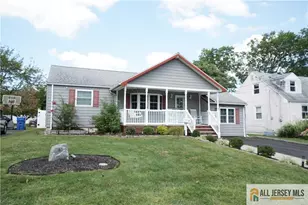 40 W Hill Rd, Colonia, NJ 07067 - Photo 4