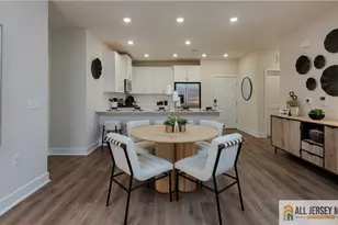 30208 Radford Ct, Monroe Township, NJ 08831 - Photo 6