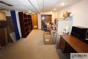 18 Cherbar Ct, Colonia, NJ 07067 - Photo 32