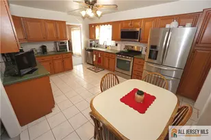 18 Cherbar Ct, Colonia, NJ 07067 - Photo 14