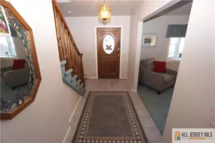 18 Cherbar Ct, Colonia, NJ 07067 - Photo 4