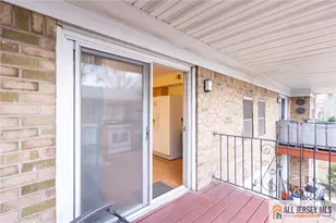 187 Evergreen Rd, Edison, NJ 08820 - Photo 6