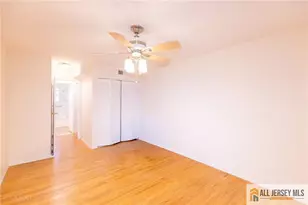 187 Evergreen Rd, Edison, NJ 08820 - Photo 22