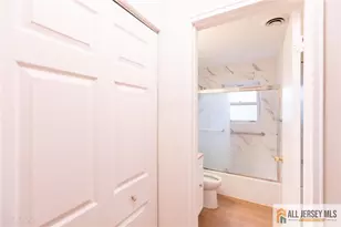 187 Evergreen Rd, Edison, NJ 08820 - Photo 18