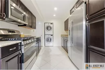 133 Beverly Hills Terrace #G, Woodbridge Township, NJ 07095 - Photo 6