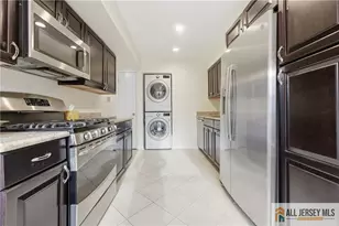 133 Beverly Hills Terrace, Woodbridge Township, NJ 07095 - Photo 6