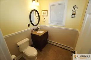 48 Lynnwood Rd, Edison, NJ 08820 - Photo 34