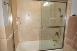 48 Lynnwood Rd, Edison, NJ 08820 - Photo 32