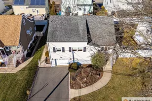 31 Marie Rd, Fords, NJ 08863 - Photo 4