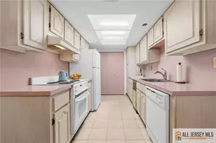 96 Salix Plaza, Monroe Township, NJ 08831 - Photo 8