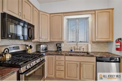 12 Wellington Place, Monroe Township, NJ 08831 - Photo 12