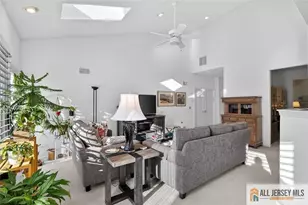 12 Wellington Pl, Monroe Township, NJ 08831 - Photo 18