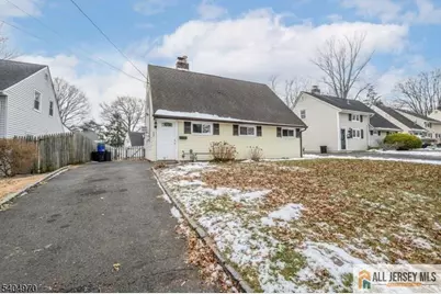 118 Colonia Boulevard, Rahway, NJ 07065 - Photo 2