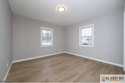 118 Colonia Boulevard, Rahway, NJ 07065 - Photo 8