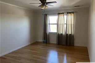 1212 N Oaks Blvd, North Brunswick Township, NJ 08902 - Photo 4