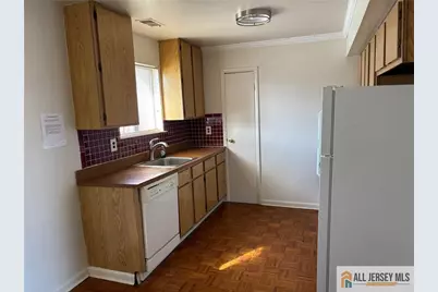 1212 N Oaks Boulevard, North Brunswick Township, NJ 08902 - Photo 6