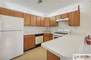 28 Wycoff Way, East Brunswick Township, NJ 08816 - Photo 4