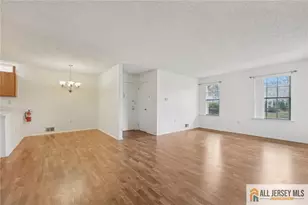 28 Wycoff Way, East Brunswick Township, NJ 08816 - Photo 12