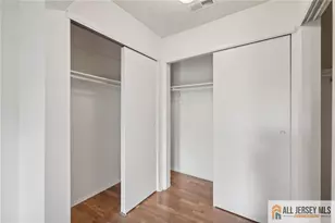 28 Wycoff Way, East Brunswick Township, NJ 08816 - Photo 8