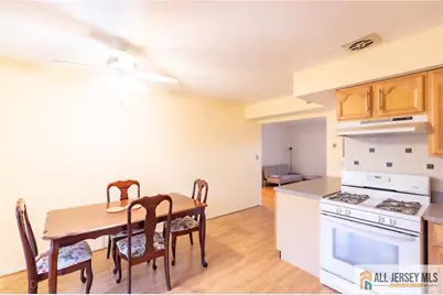 187 Evergreen Road #4B, Edison, NJ 08837 - Photo 4