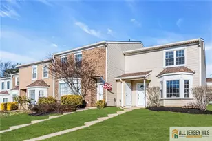 114 Wilshire Ct, Old Bridge Township, NJ 08857 - Photo 2