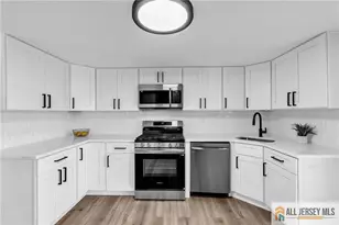 114 Wilshire Ct, Old Bridge Township, NJ 08857 - Photo 22