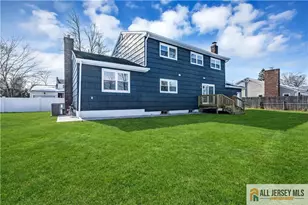 27 Sheppard Pl, Edison, NJ 08817 - Photo 18